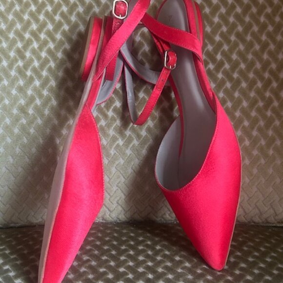 By Anthropologie Ankle-Wrap Adjustable Strap Pointy Toe Cherry Red Kitten Flats - Picture 13 of 16